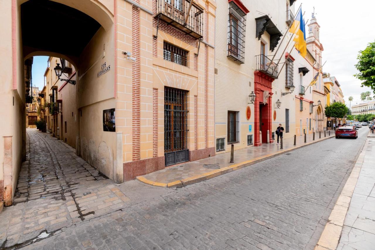 Bonito Callejon En La Juderia By Thegoodtourist, Seville